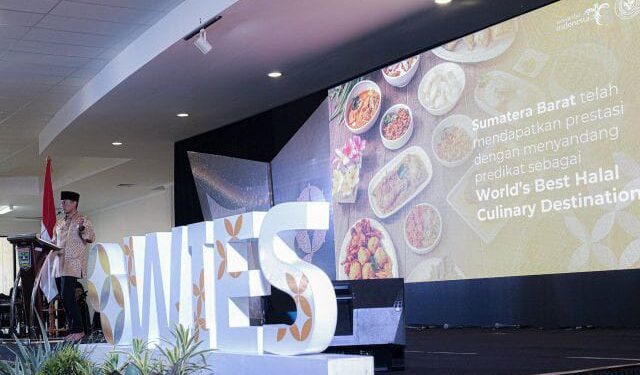 Road to WIES 2025 Diluncurkan, Bakal Jadi Momentum Pengembangan Wirausaha Halal RI 1 Menparekraf, Sandiaga Salahuddin Uno, meluncurkan Road to WIES 2025, di Masjid Raya Syekh Ahmad Khatib Al Minangkabawi (Masjid Raya Sumatra Barat), Minggu (7/7/2024).