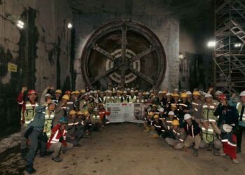 Stasiun Glodok dan Kota kini telah terhubung, ditandai dengan selesainya pembangunan terowongan Stasiun Glodok menuju Stasiun Kota oleh TBM1.
