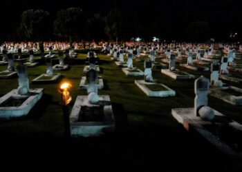 Apel Kehormatan dan Renungan Suci dalam rangka Peringatan HUT ke-79 Kemerdekaan RI di Taman Makam Pahlawan (TMP) Bukit Barisan, Jumat (16/8/2024) malam.