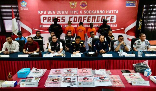 Press conference Bea Cukai Soekarno-Hatta bersama Direktorat Interdiksi Narkotika Bea Cukai dan Polresta Bandara Soekarno-Hatta yang berhasil menggagalkan tiga upaya penyelundupan narkotika dengan berbagai modus.