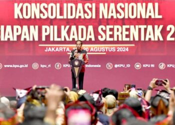 Presiden Joko Widodo menghadiri Rapat Konsolidasi Nasional dalam rangka Kesiapan Pilkada Tahun 2024, yang digelar di Jakarta Convention Center (JCC), Senayan, Jakarta.