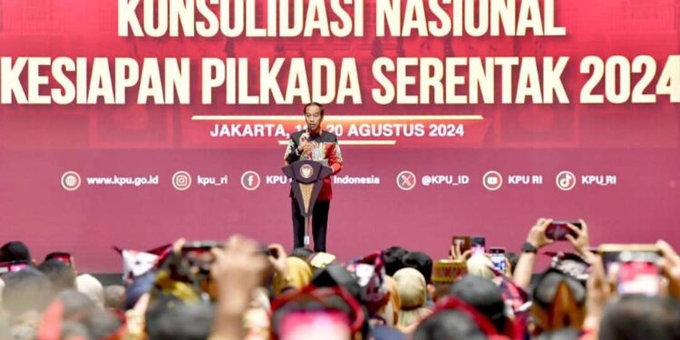 Rapat Kesiapan Pilkada 2024, Jokowi Tegaskan Soal Kualitas dan Integritas Pemilu 1 Presiden Joko Widodo menghadiri Rapat Konsolidasi Nasional dalam rangka Kesiapan Pilkada Tahun 2024, yang digelar di Jakarta Convention Center (JCC), Senayan, Jakarta.