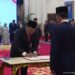 Presiden Joko Widodo secara resmi melantik tiga jabatan menteri dan satu wakil menteri Kabinet Indonesia Maju dalam sisa masa jabatan periode tahun 2019-2024, di Istana Negara, Jakarta, Senin (19/8/2024).