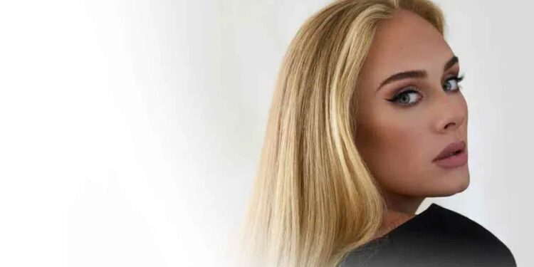 Penyanyi asal Inggris, Adele.