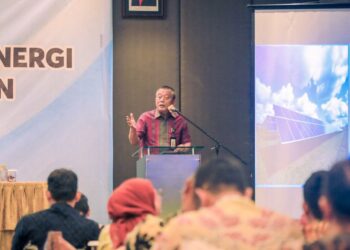 Asisten Ekbang, Agus Suriyono.