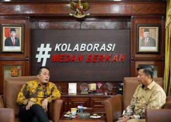 Plt Wali Kota Medan, Aulia Rachman saat menerima audiensi PT Sayap Mas Utama sebagai penyelenggara event Mabar Kuali Nusantara.