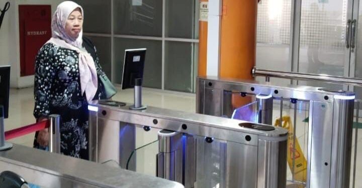Teknologi Face Recognition Boarding Gate Diuji Coba di Stasiun Medan 1 Uji coba teknologi Face Recognition Boarding Gate di Stasiun Medan.