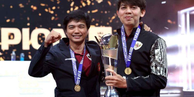 Ukir Sejarah! Indonesia Juara FIFAe World Cup Football Manager 2024 1 Indonesia meraih juara di FIFAe World Cup featuring Football Manager 2024 pada Minggu (1/9) di Liverpool, Inggris.
