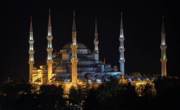 Kota Istanbul Turki di malam hari.