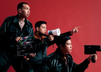 Rayi, Asta, dan Nino dari grup musik RAN.