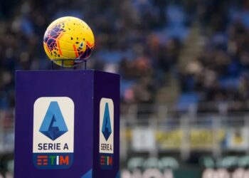 Napoli pimpin Serie A.
