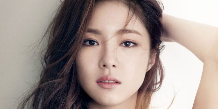 Aktris Shin Se Kyung.