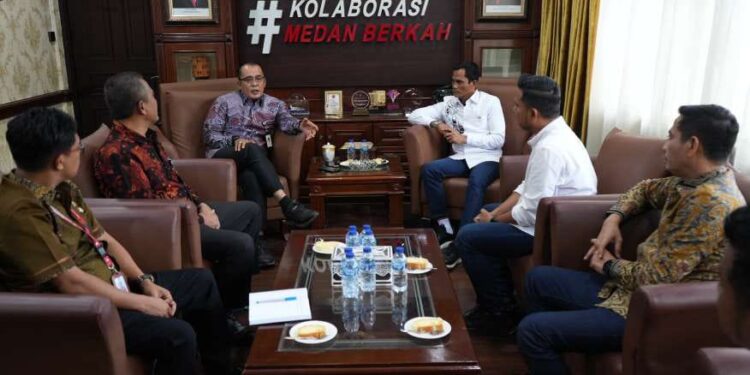 Plt Wali Kota Medan Ingin APPEKNAS Jadi Filter Bagi Kontraktor 1 Audensi APPEKNAS.