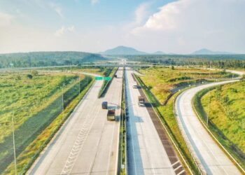 Simpang susun strategis di ruas Jalan Tol Trans Sumatra untuk peningkatan akses dan konektivitas bagi wilayah sekitarnya.