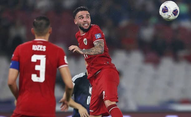 FIFA Rilis Peringkat Dunia, Indonesia Turun ke Posisi 122 1 Pemain timnas Indonesia Calvin Verdonk saat melawan Jepang, di SUGBK, Jakarta, Jumat (15/11/2024).