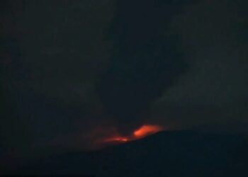 Gunung Api Ibu Halmahera.