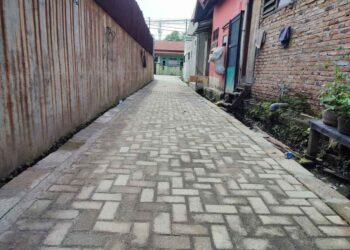 Pemko Medan melalui Dinas SDABMBK Kota Medan telah menuntaskan rehabilitasi jalan lingkungan di Kecamatan Medan Deli, tepatnya di jalan Aluminium I, Gang Rusman.