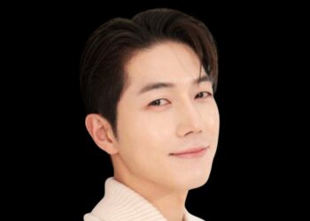 Aktor Park Min-jae.