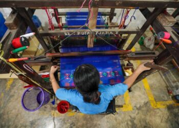 Galeri Ulos Sianipar di Gang Pendidikan, Kelurahan Binjai, Kecamatan Medan Denai (17/12/2024).