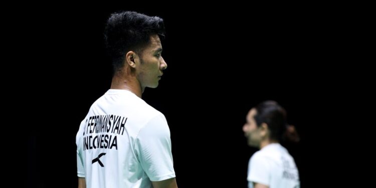 Dejan/Gloria Berpisah di Malaysia Open, Saling Layangkan Pesan 1 Pasangan Dejan Ferdinansyah/Gloria Emanuelle Widjaja pada turnamen Malaysia Open.