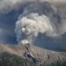 Erupsi, Gunung Marapi Lontarkan Abu Vulkanik Setinggi 1 Km 2 Gunung Marapi di Kabupaten Agam dan Kabupaten Tanah Datar, Sumbar erupsi pada Sabtu pagi, dengan tinggi kolom abu mencapai 1 kilometer. (Ist)
