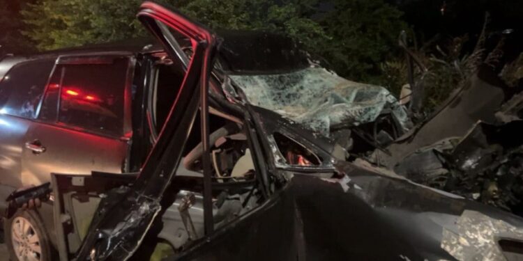 Kecelakaan Maut di Tol Belmera Renggut Nyawa Wakapolres Pelabuhan Belawan 1 Kecelakaan maut terjadi di Jalan Tol Belmera, tepatnya di titik KM 8.500 Jalur A.