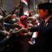 Suasana antusiasme warga Indonesia saat menyambut kehadiran Presiden Prabowo Subianto di tempat penginapannya di Malaysia, Senin (27/1/2025).