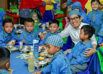 Wamenperin kunjungi PAUD Baiturrahim, SD Negeri 06 Pulogebang, SD Negeri 07 Pulogebang, dan SMP Negeri 138 Jakarta.