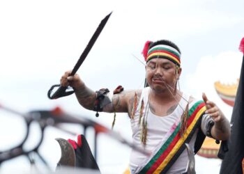 Atraksi Pawai Tatung.