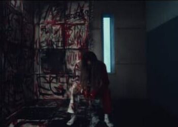 Lisa rilis teaser MV "FCK UP THE WORLD" yang menampilkan Future.