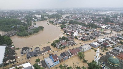 Pemerintah Gerak Cepat Tangani Banjir di Beberapa Wilayah 1 Banjir merendam nyaris semua wilayah di Kota dan Kabupaten Bekasi, Jawa Barat, pada Selasa (4/3) akibat hujan lebat sejak Senin (3/3).
