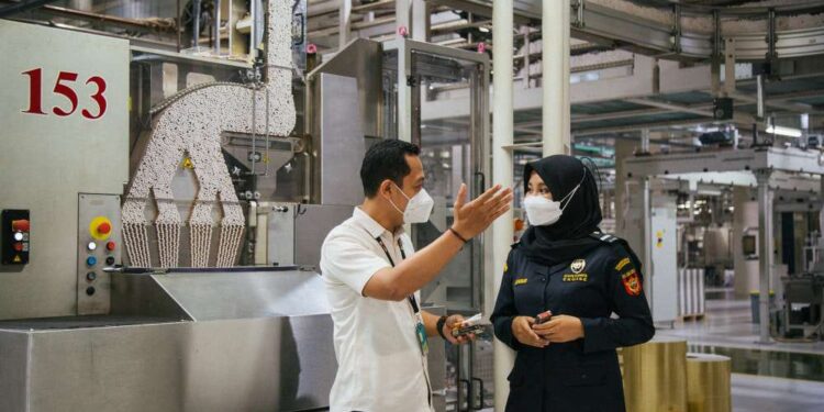 Bea Cukai Jember Terbitkan NPPBKC untuk Dua Perusahaan Ini 1 Bea Cukai Jember terbitkan NPPBKC) bagi dua pengusaha cukai di wilayah Jember.