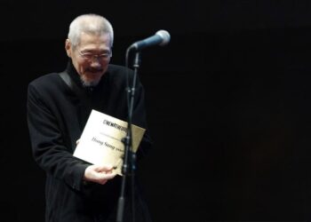 Sutradara Hong Sang Soo.