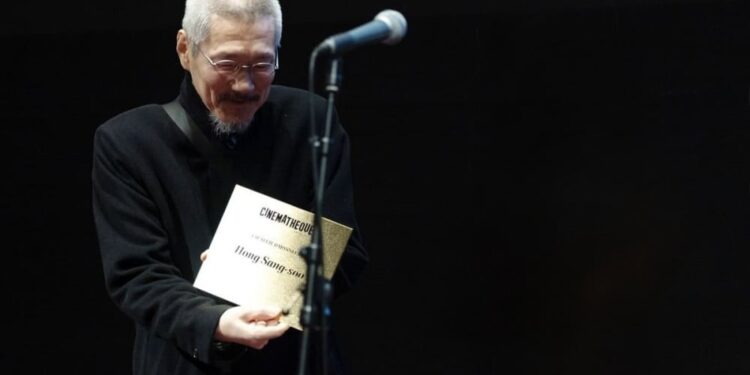 Hong Sang Soo Ditunjuk Jadi Juri Cannes 1 Sutradara Hong Sang Soo.