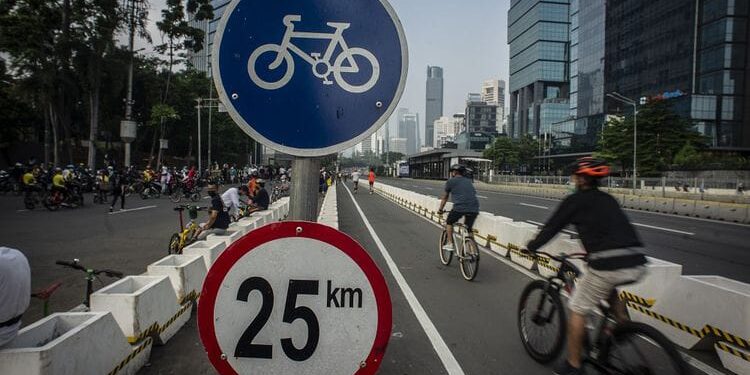 DKI Bakal Bangun Jalur Sepeda Tambahan Sepanjang 3,8 Km 1 Jalur sepeda di Jakarta.