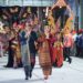 Karnaval Budaya APEKSI, Rico Waas-Ketua TP PKK Kenakan Pakaian Adat Toba 2 Wali Kota Medan, Rico Waas dan Ketua TP PKK Kota Medan, Ny Airin Rico Waasbdalam pagelaran Karnaval Budaya APEKSI.