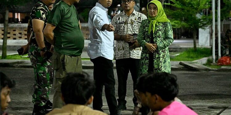 Puluhan Anak Jalanan di Medan dan Deli Serdang Terjaring Penertiban 1 Penertiban atau razia anak jalanan di Kota Medan dan Kabupaten Deli Serdang, Jumat (2/5/2025).