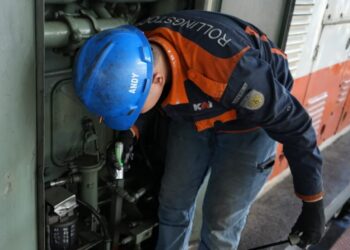 Perawatan intensif di Unit Pelaksana Teknis (UPT) Depo Lokomotif Medan.