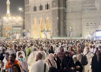 Suasana Masjidil Haram.