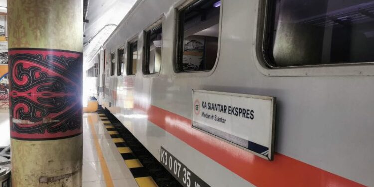 Jelang Libur Panjang Iduladha, Penumpang KA di Sumut Sudah Mulai Naik 1 KA Siantar Ekspres.