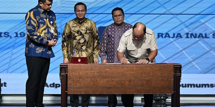 33 Pemkab/Pemko se-Sumut dan BGN Teken MoU Program MBG 1 Penandatanganan Nota Kesepahaman BGN dengan 33 Pemerintah Kabupaten/Kota se-Sumut, tentang Sinergi dan Kerja Sama dalam Kegiatan Program MBG.