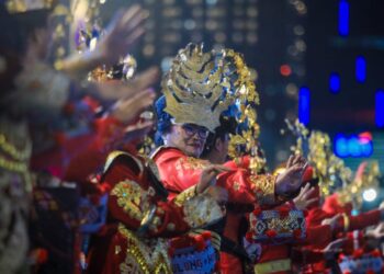 Parade Budaya Colorful Medan Night Carnival 2025.