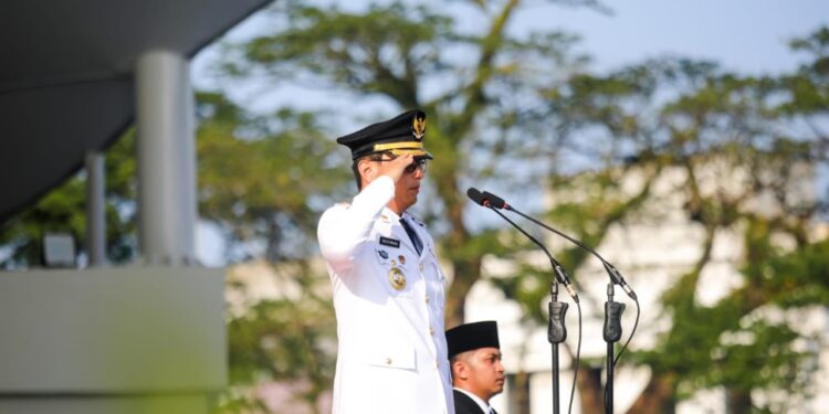 Rico Waas Pimpin Upacara HUT ke-435 Kota Medan 1 Peringatan HUT Kota Medan ini dipimpin langsung Wali Kota Medan, Rico Waas.