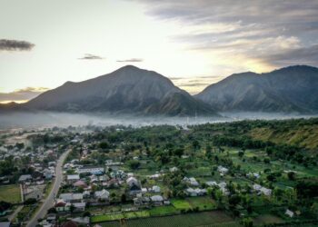 Salah satu favorit para pendaki ke Rinjani yakni jalur Sembalun.