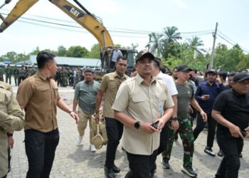 Pembongkaran Diskotik Blue Star di Jalan Binjai, Emplasmen Kwala Mencirim, Kecamatan Seibingai, Kabupaten Langkat.
