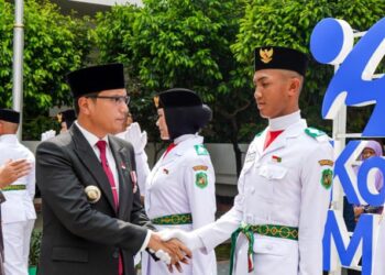 Pengukuhan Pasukan Pengibar Bendera Pusaka (Paskibraka) Tingkat Kota Medan Tahun 2025.
