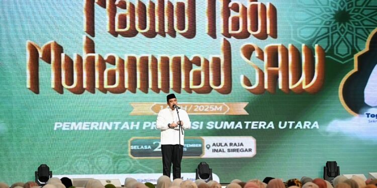 Gubernur Sumut, Bobby Nasution pada acara Maulid Nabi di Lingkungan Pemprov Sumut, di Aula Raja Inal Siregar.