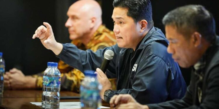 Kata Erick Thohir Soal Pencarian Pelatih Timnas 1 Erick Thohir saat jumpa pers di Stadion Utama GBK, Senayan, Jakarta, Jumat (24/10/2025).