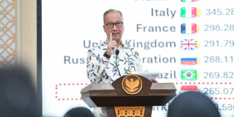 PMI Manufaktur RI Tetap Ekspansif di September 1 Menteri Perindustrian (Menperin), Agus Gumiwang Kartasasmita.