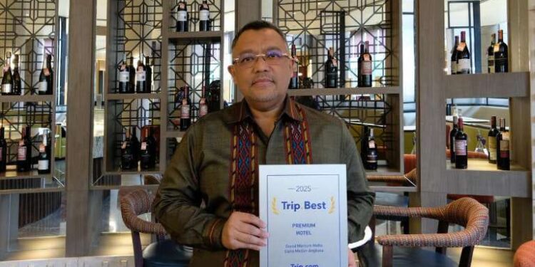 Grand Mercure Medan Angkasa meraih penghargaan dari Trip.com dengan kategori Hotel Premium Terbaik.